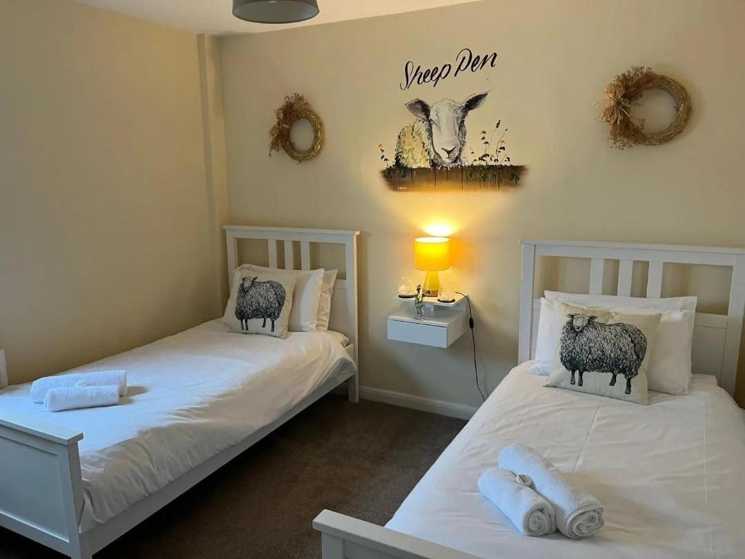 Youlgreave Farmyard Inn מראה חיצוני תמונה
